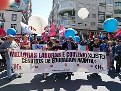 20190502 manifestacion 1 maio convenio infantil (3).jpg